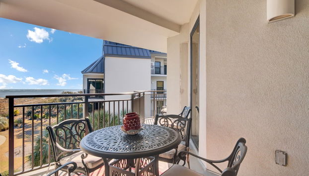 Oceanfront w Pool Beach Access Balcony View 312 B Shipwatch by Avantstay - Foto 2, Habitación