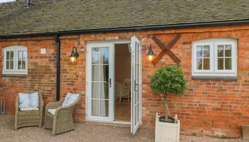 March Hare - Photo 1