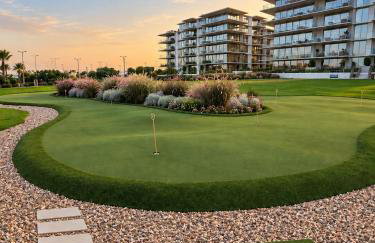 Bayline- Beachfront and Pool - Photo 1