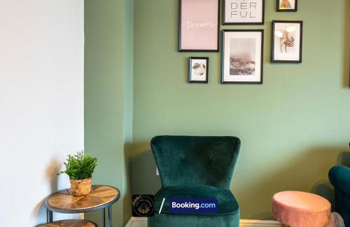 Cosy 4-Bed House l Garden l Free Parking l WiFi l Specious l Hosted by The Cosy Corner Nationwide - Foto 22