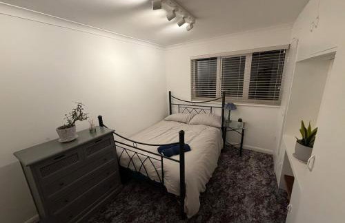 Bauhaus Inspired 2 Bedroom Townhouse Near The City Centre With Drive Parking - Foto 13