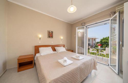 Dionysios Studios - Foto 44