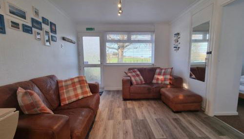 Crows Nest - Photo 2