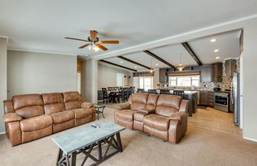 Spacious Tierra Amarilla Ranch House with Deck! - Foto 6