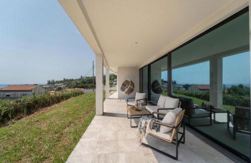 Auréa House - 4BR Azores Villa with Ocean View, BBQ & AC - Photo 27
