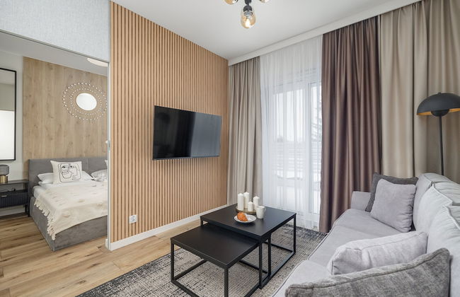 Coast Apartment With Terrace by Renters - Photo 19