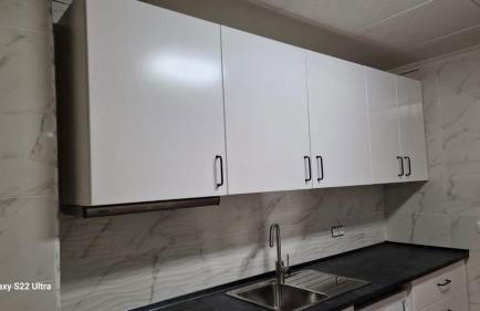 Piso Grande Amplio para grandes grupos 4 Dormitorios 2 baños,Asc 4AC y WIFI - Photo 12