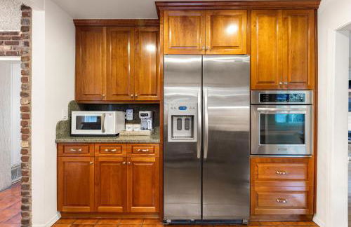 Adorable 4 bedroom home with Pool & more - Foto 15