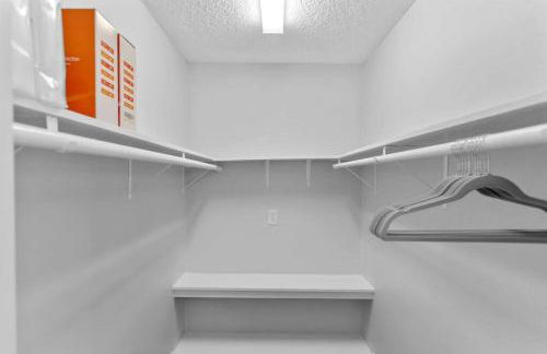 King bd Charming 2-Storey Cottage w PrivateYard - Foto 34