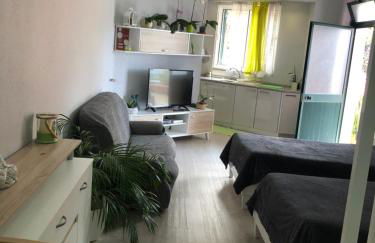 STUDIO'S HOUSE - Photo 12