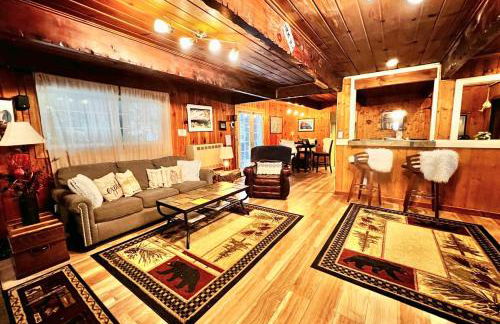 Cozy Yosemite Cabin with Hot Tub in the Pines - Foto 5