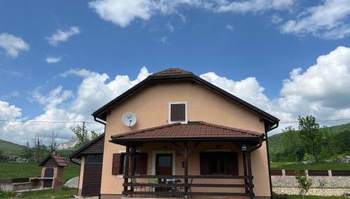 Mountain House Paula - Photo 1