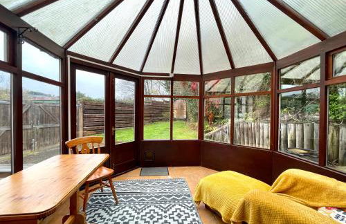 Large 5 bed detached house near Stansted Airport with Parking for 2 vehicles! Stansted Stays - Foto 31