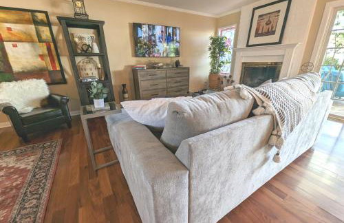 4 BR Encino Home w/ Amazing Yard, Near Everything - Foto 30