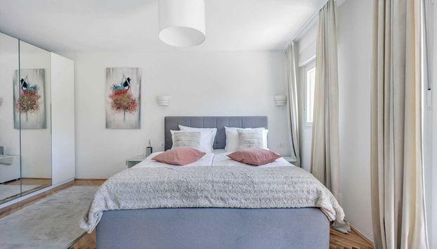 Elegant Tranquil Okrug Gornji Apartments - Foto 3, Habitación