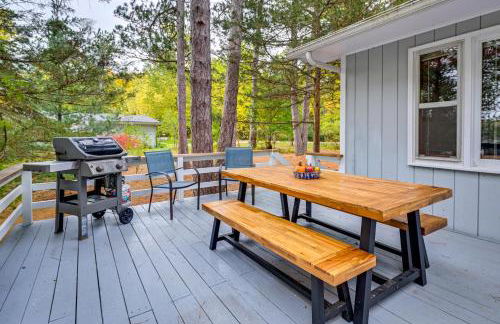 Quiet Retreat on Lake with Kayaks, Boats and Bikes! - Foto 2