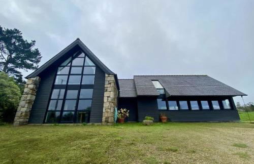 Large farmhouse with garden and sea view for 8 people - Foto 1