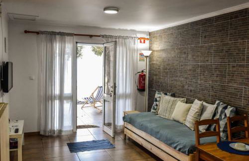 Casa dos Terreiros Oceanfront Villa - Photo 18