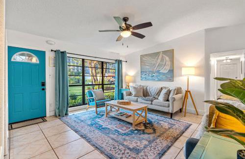 Surf Drive - Ultimate Beach Getaway for Families - Photo 34