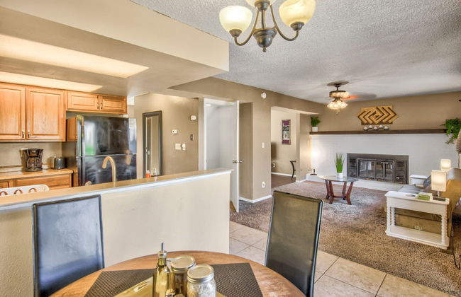 4 BR Country Home In Suburbs W/trails & Parks - Foto 48