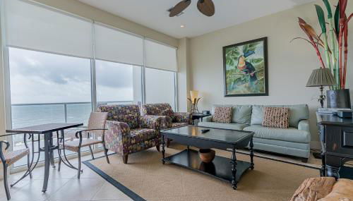 Seas the Day in This Luxury Condo at Diamond Beach Ocean Views Incredible Pools Amenities - Foto 2