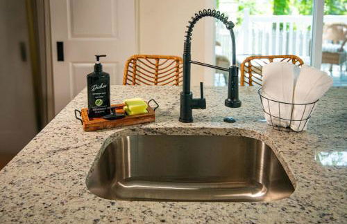 Lakeview Getaway with Hot Tub - Foto 29