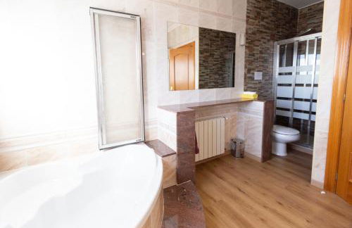 Catalunya Casas Stunning Villa with private pool 33 km to Barcelona - Foto 25