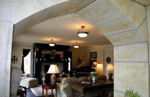 Spectacular Gothic-Style Castle with Private Pool and Hot Tub near Rindge, New Hampshire - Foto 10