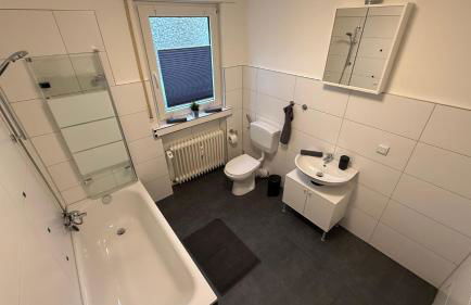 GNA02 - Zeitgemäße Apartments mit modernen Küchen, Balkon & Parkplatz - Foto 47