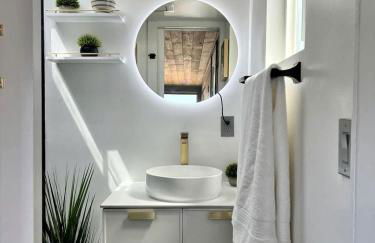 Stunning Tiny House with Picnic Space, Barbecue and Fire Pit in Meadview, Arizona - Foto 17