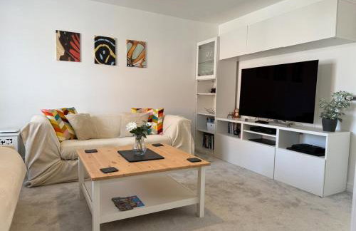 Strikingly Stylish Exeter Retreat - Modern 3-Bed - Foto 2