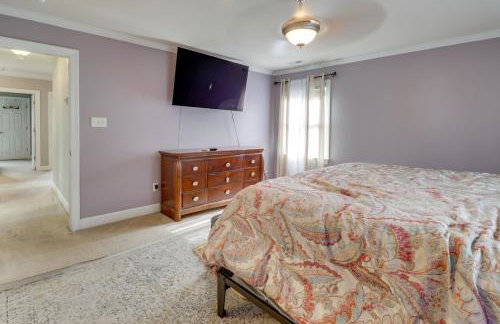 Centrally Located Hampton Roads Home w/ Game Room! - Foto 15