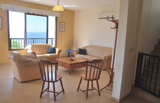 Villa Only 50m To The Sea, Sleeps 12, Polis - Foto 16