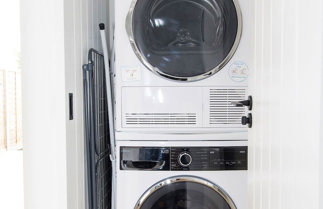 Stylish 2 Bed City Stay - Photo 12