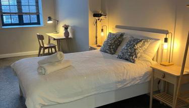 Chic Mill conversion beside Piece Hall & Eureka! - Foto 1