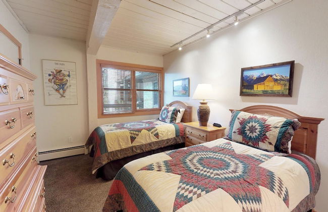 Top of the Village - Foto 11