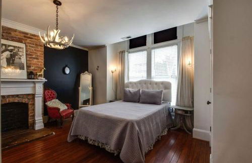 Historic Pet-Friendly Stay Near Broadway w Fire Pit - Foto 32