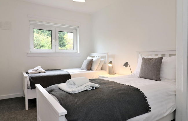 Belhaven House - Hamilton - Photo 2