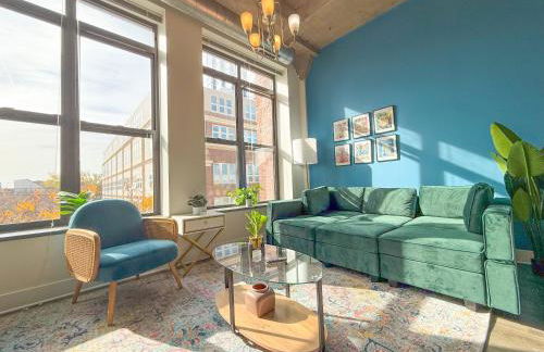 McCormick Place Beautiful 2BR Apartment with Optional Parking Sleeps up to 8 Near Soldier Field, Grant Park and Lakefront Trail - Foto 24