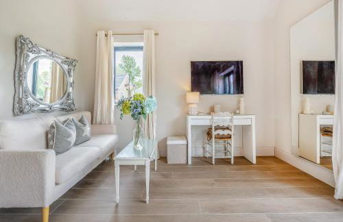 Moat Farm - Photo 17