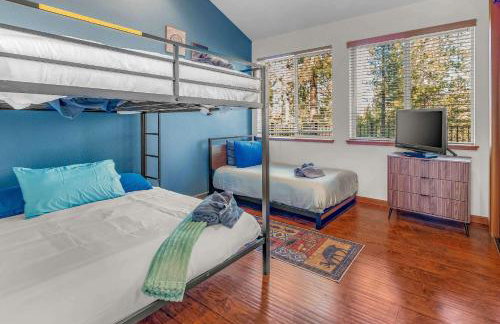 Fully Remodeled Tahoe Retreat with Game Room and Hot Tub - Foto 61