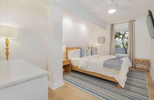 Designer condo w oceanfront & walk to Worth Ave - Photo 19