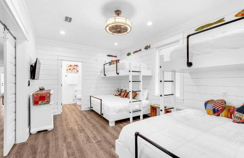 Latitude! New 8 Bedrooms! Beach! - Foto 41