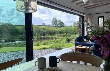 Renovated Barn with Pond View - Foto 13