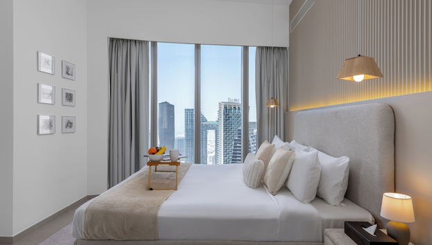 Maison Privee Sky-High Elegance w/ Unrivaled Burj Khalifa Views - Foto 3, Habitación