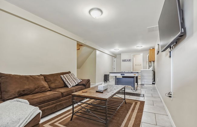 Poconos Chalet Newly Renovated, Great Location 4 Bedroom Home by RedAwning - Foto 16