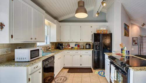 Waterfront Lake Hartwell Vacation Rental with Dock! - Foto 5