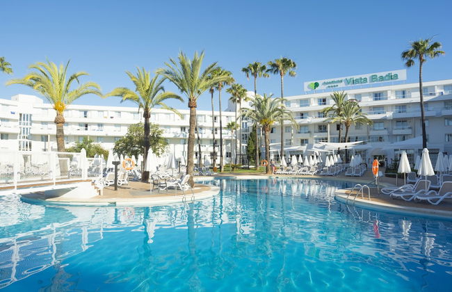Protur Vista Badía Aparthotel - Photo 1