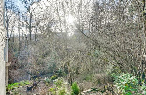 Work-Life Balance! Home Outside Dtwn Portland - Photo 3