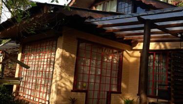 Chalé Pakere Montanha Lumiar - Conforto a mais de 1000 metros de altitude junto a natureza, wifi, piscina, sauna e água de nascente - locação do chalé sem prestação de serviços - Foto 4